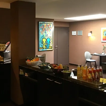 New Charlemagne Hotel 4*