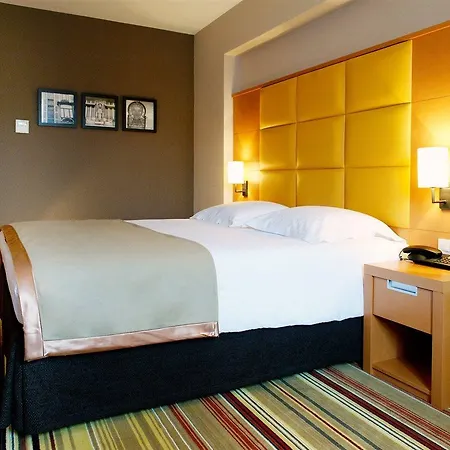 New Charlemagne Hotel
